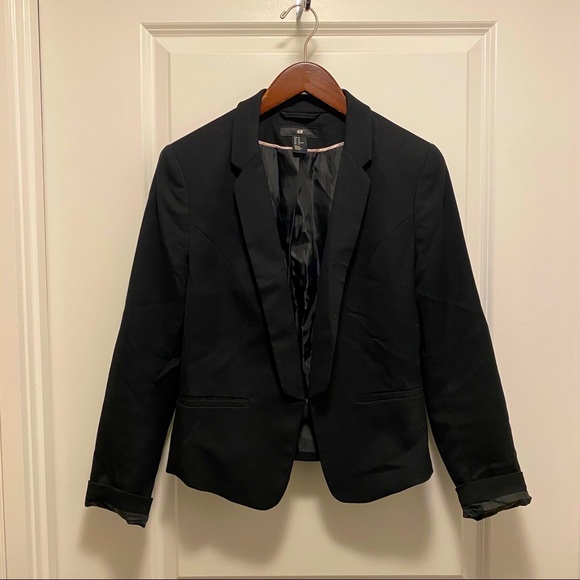 H&M Jackets & Blazers - H&M cropped tuxedo blazer